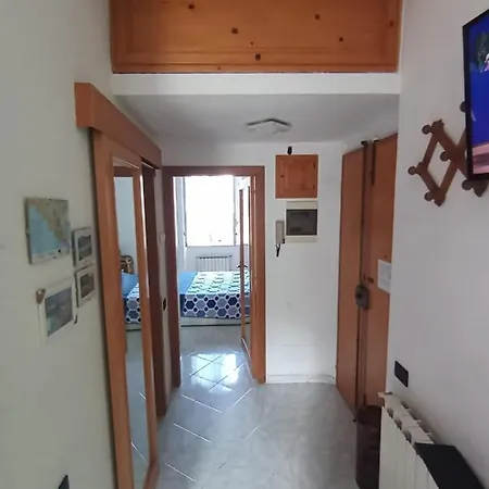 Casa Albarosa, 10 Min Walk Train Station, Free Parking.