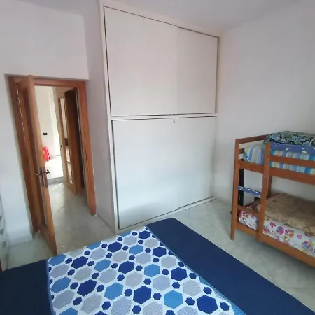 Casa Albarosa, 10 Min Walk Train Station, Free Parking.