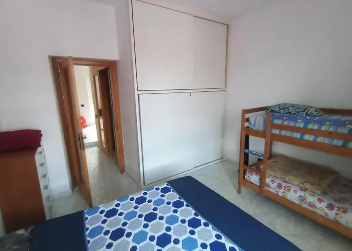 Casa Albarosa, 10 Min Walk Train Station, Free Parking.